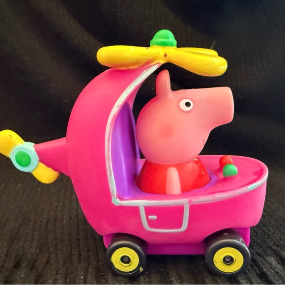 Peppa Pig Colorful Vehicle Set - Yellow, Red, Purple - Picture 7 of 16